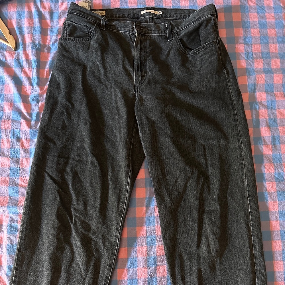 Levi’s baggy dad jeans